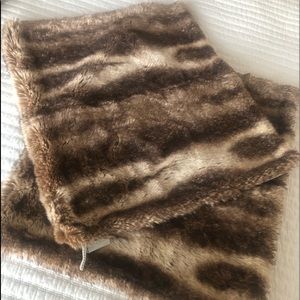 Pottery Barn Faux Fur Placemats/2